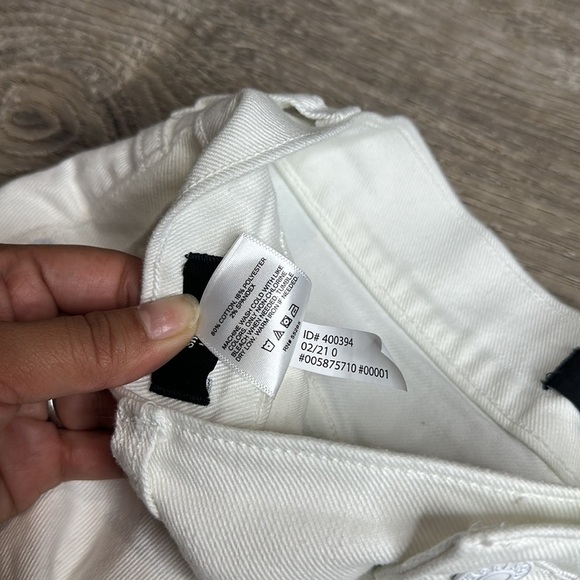 Express Women’s Shortie Mid-Rise White Convertible Hem Jean Shorts Sz 0 - Picture 5 of 10